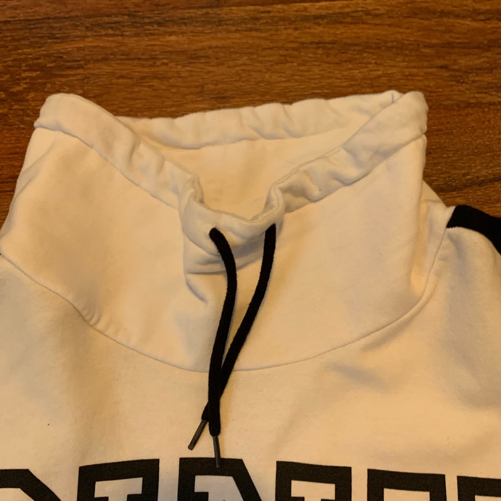 Sweatshirt - Picture 4 of 6